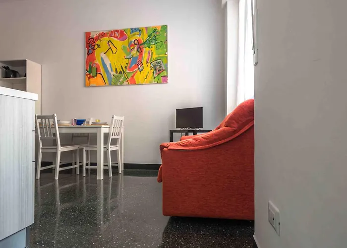 A Due Passi Dall'acquario Parking Free